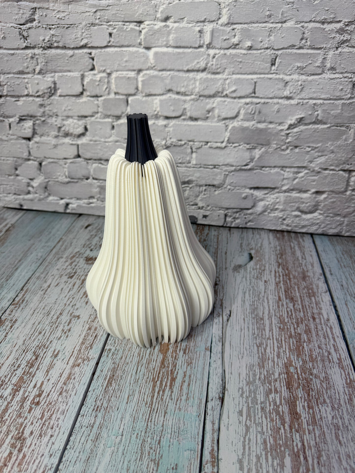 3d-Dekorationskürbis im Boho-Stil mit strukturierter Oberfläche und sanften Farbtönen