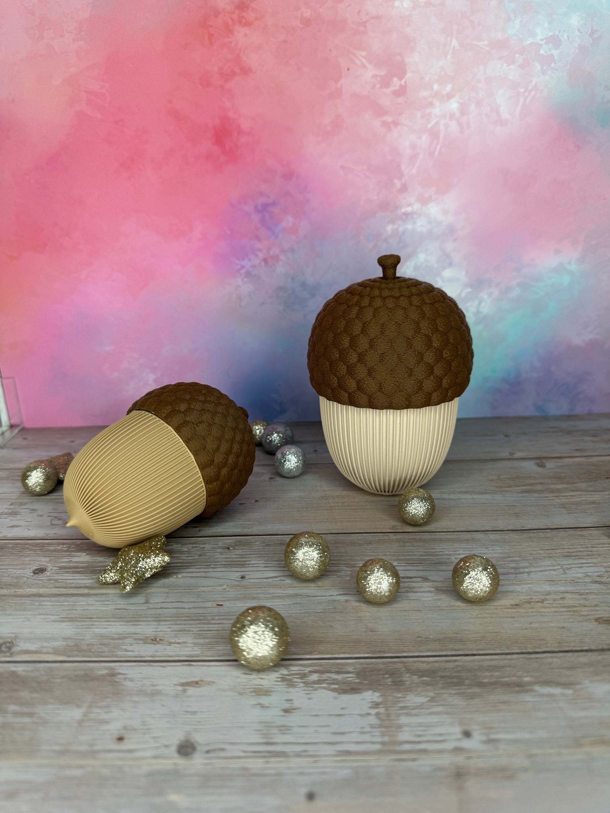 Dekorative Eichel aus dem 3D-Drucker für Herbst- und Winterdeko stehend und liegend 2 (Beige + Braun  Sand+Braun)