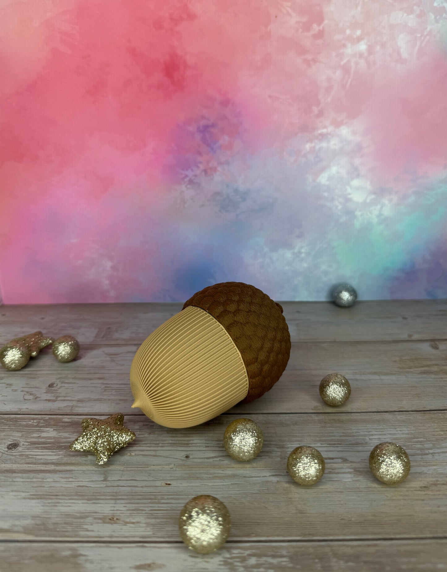 Dekorative Eichel aus dem 3D-Drucker für Herbst- und Winterdeko liegend klein (Beige + Braun)