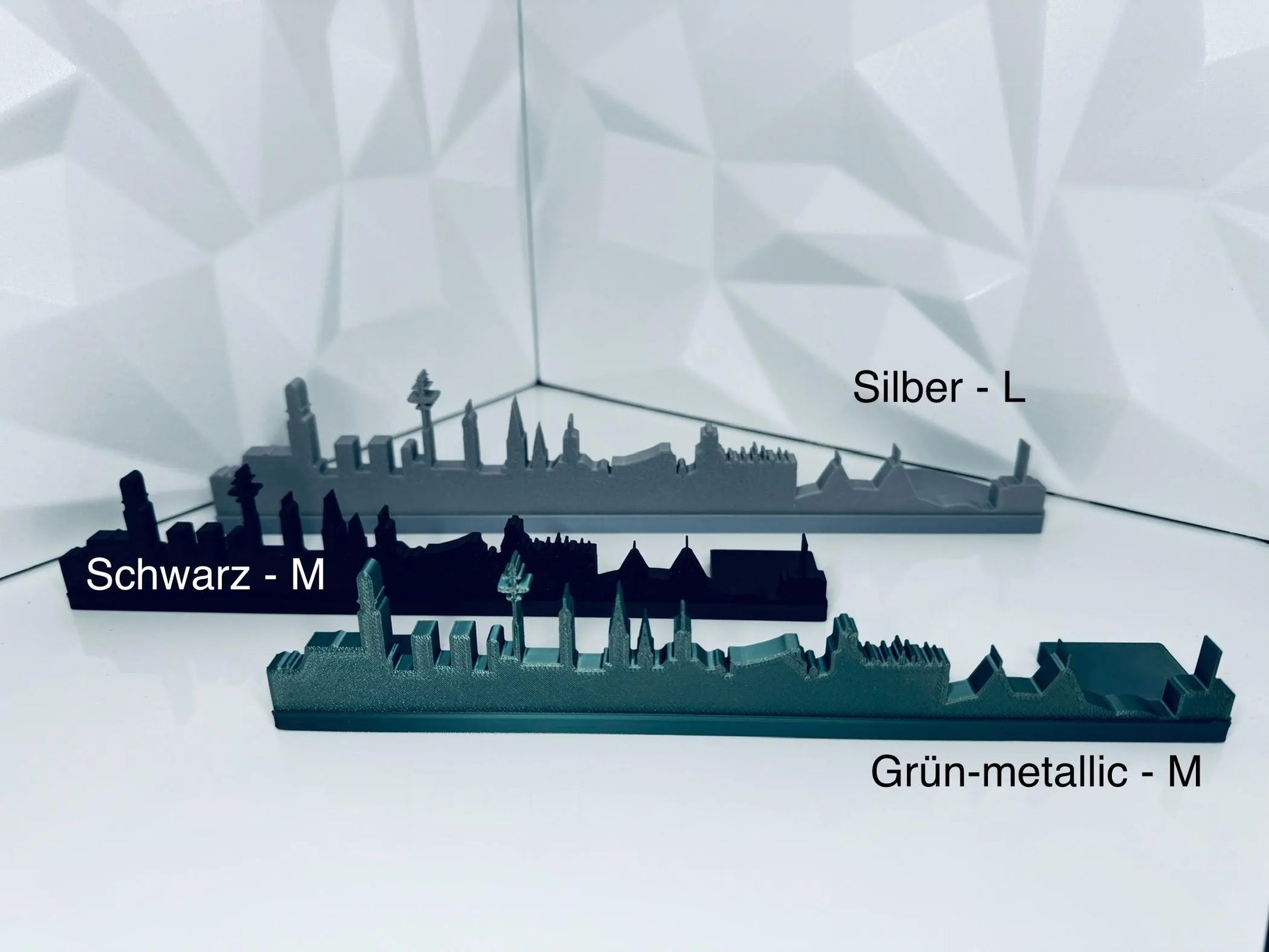 3D-gedruckte Hamburg Skyline als moderne Dekoration für Zuhause oder Büro Silber Schwarz Metallic-Gruen