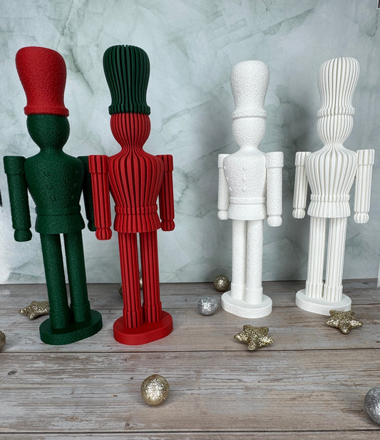 3D-gedruckter Nussknacker im Streifen-/Texturiertem-Design in Rot, Dunkelgruen und Weiss, moderne Weihnachtsdekoration