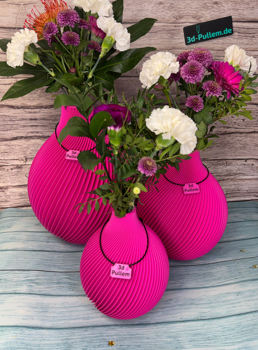 Drei TerraSphere Dekovasen für frische Blumen Dank Glaseinsatz zum Befühlen mit Wasser im modernen Design, hergestellt im 3D-Druck, Farbe pink